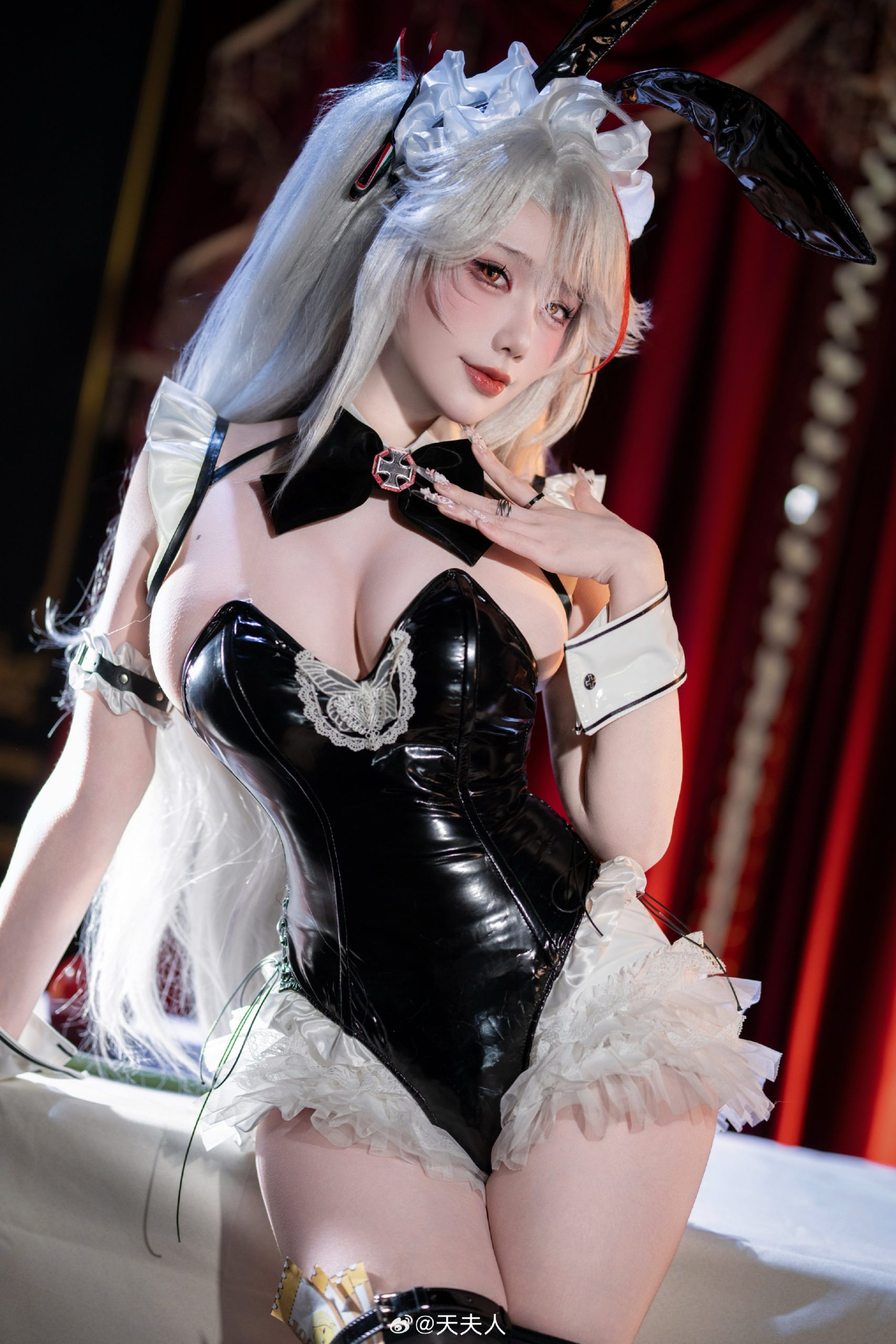 cosplay 指挥官大人，喝醉了吗？碧蓝航线 欧根亲王@天夫人-米哈社